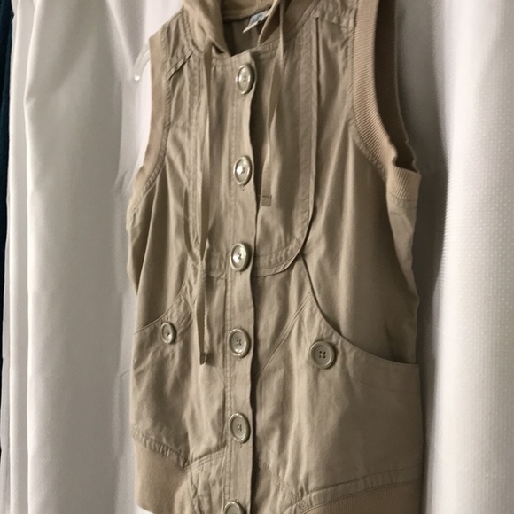 Like New SO Hoodie Vest - Picture 7 of 7